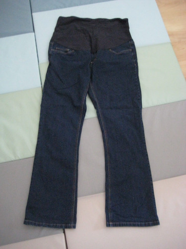 Dunkelblaue umstandsjeans - dunkelblaue,